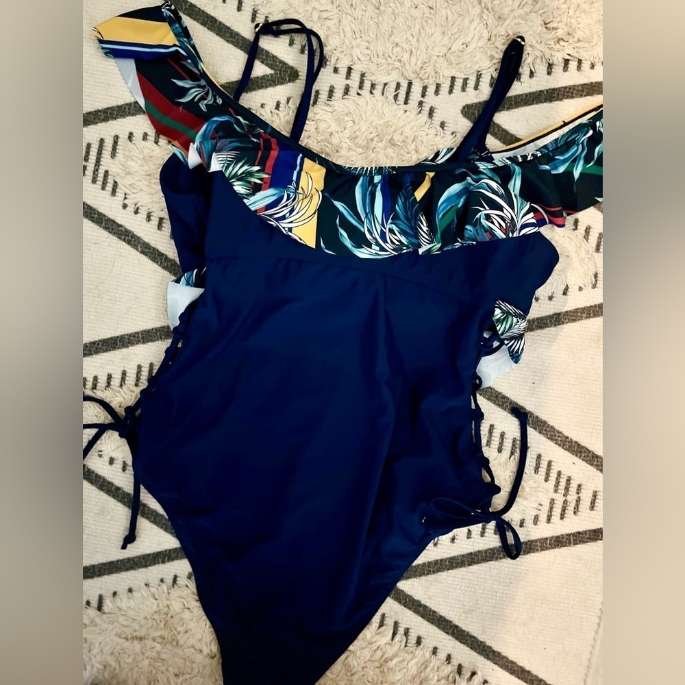 NWOT Swimsuit XOXO 1 PC Navy Tropical Print Ruffle Trim Off Shoulder Mallot L - Picture 8 of 11